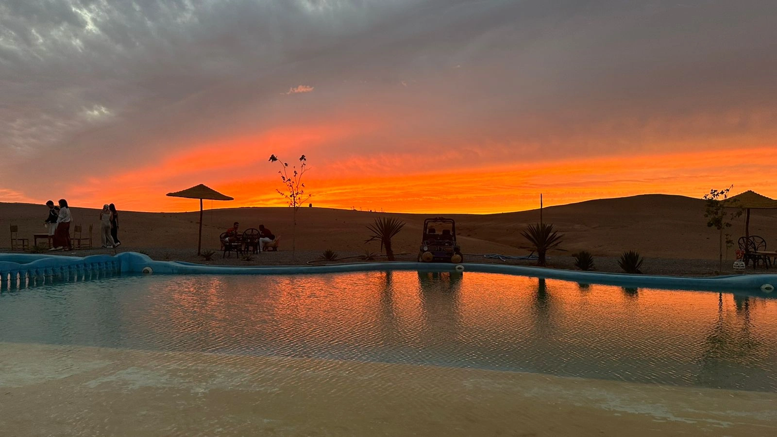 Agafay Desert Dinner and Fire Show Experience - Tours Art Morocco