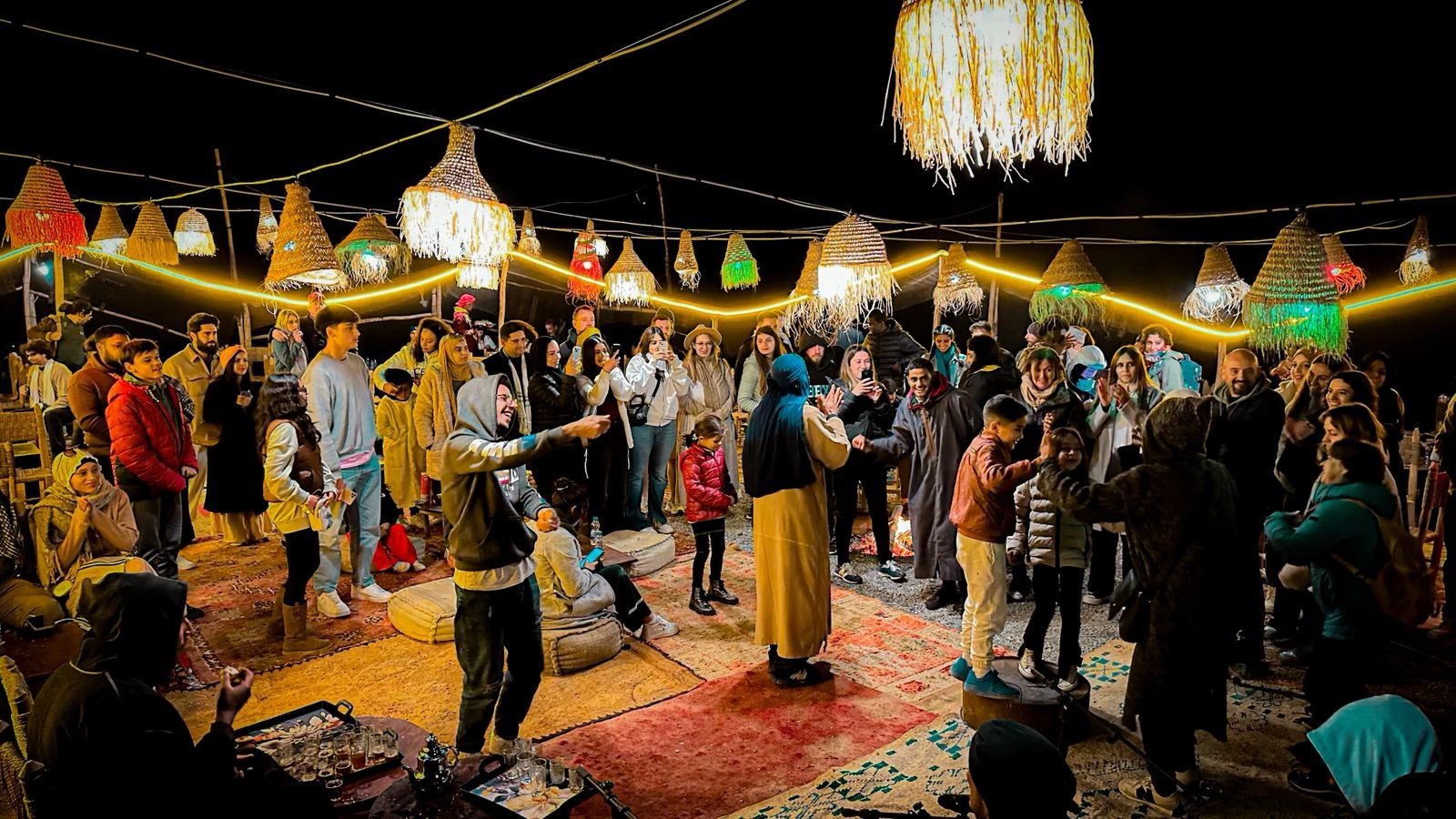 Agafay Desert Dinner and Fire Show Experience - Tours Art Morocco